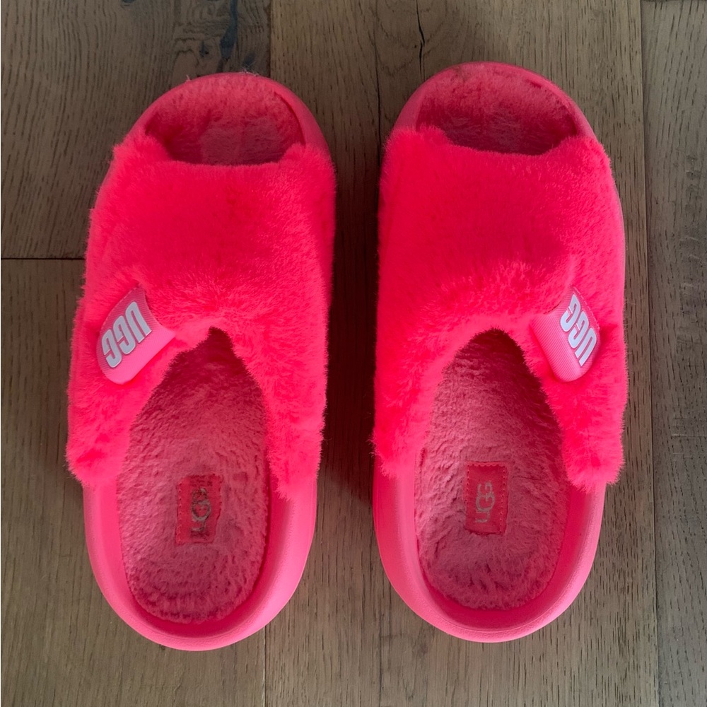 UGG foam platform slippers/slides